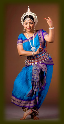 Jyoti Rout as Nari (woman)